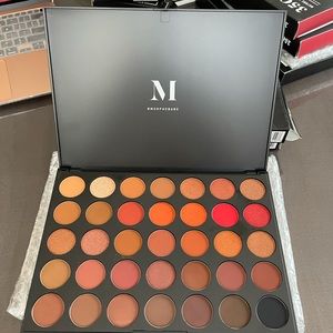Brand New❗️ Morphe 3502 Second Nature palette 🎨